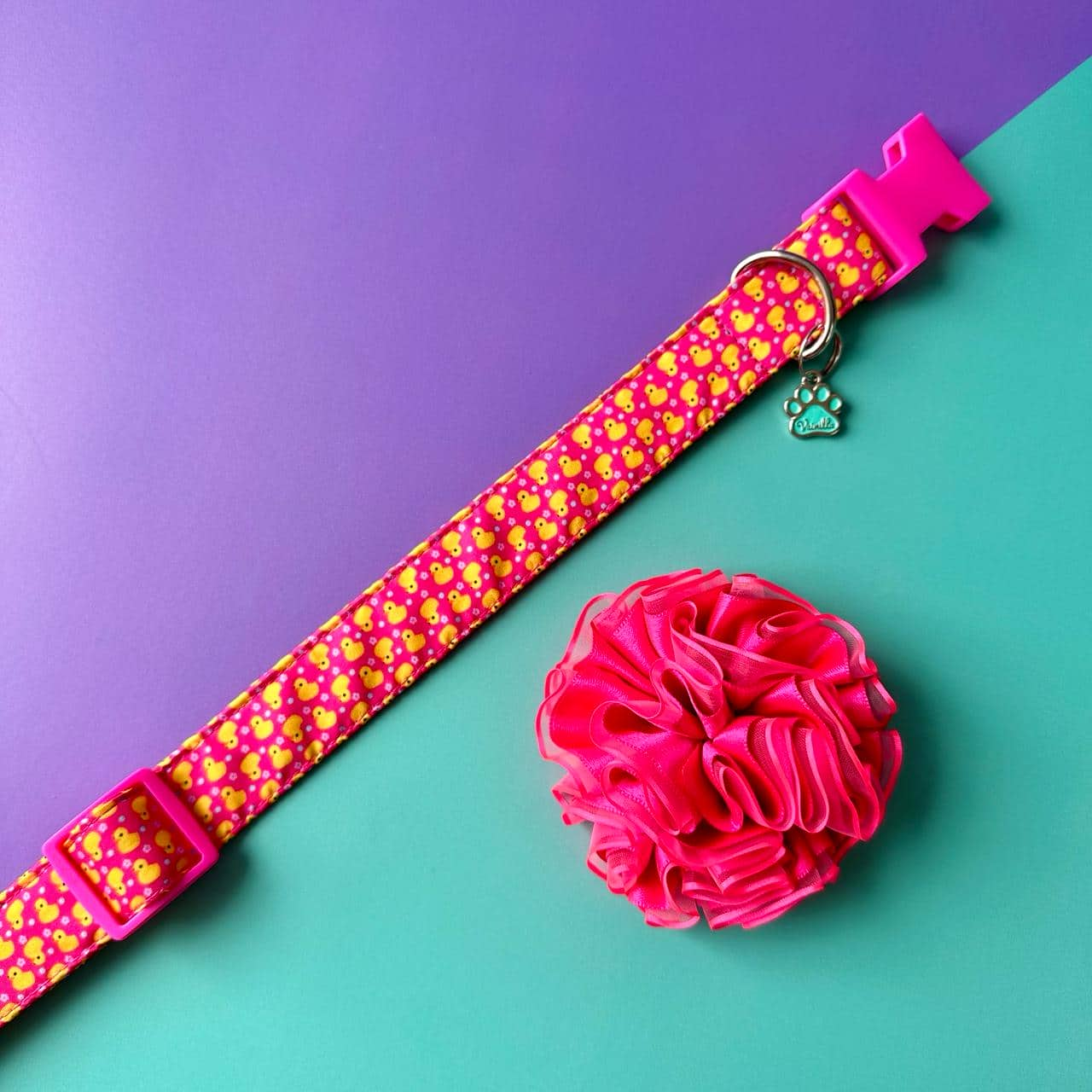 Collar para perros Patos con flor tul fucsia neón