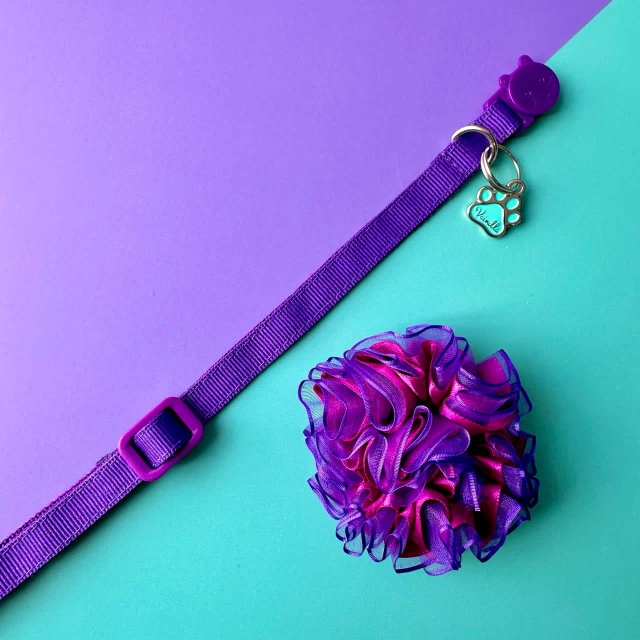 Collar para gatos Morado con flor tul morada