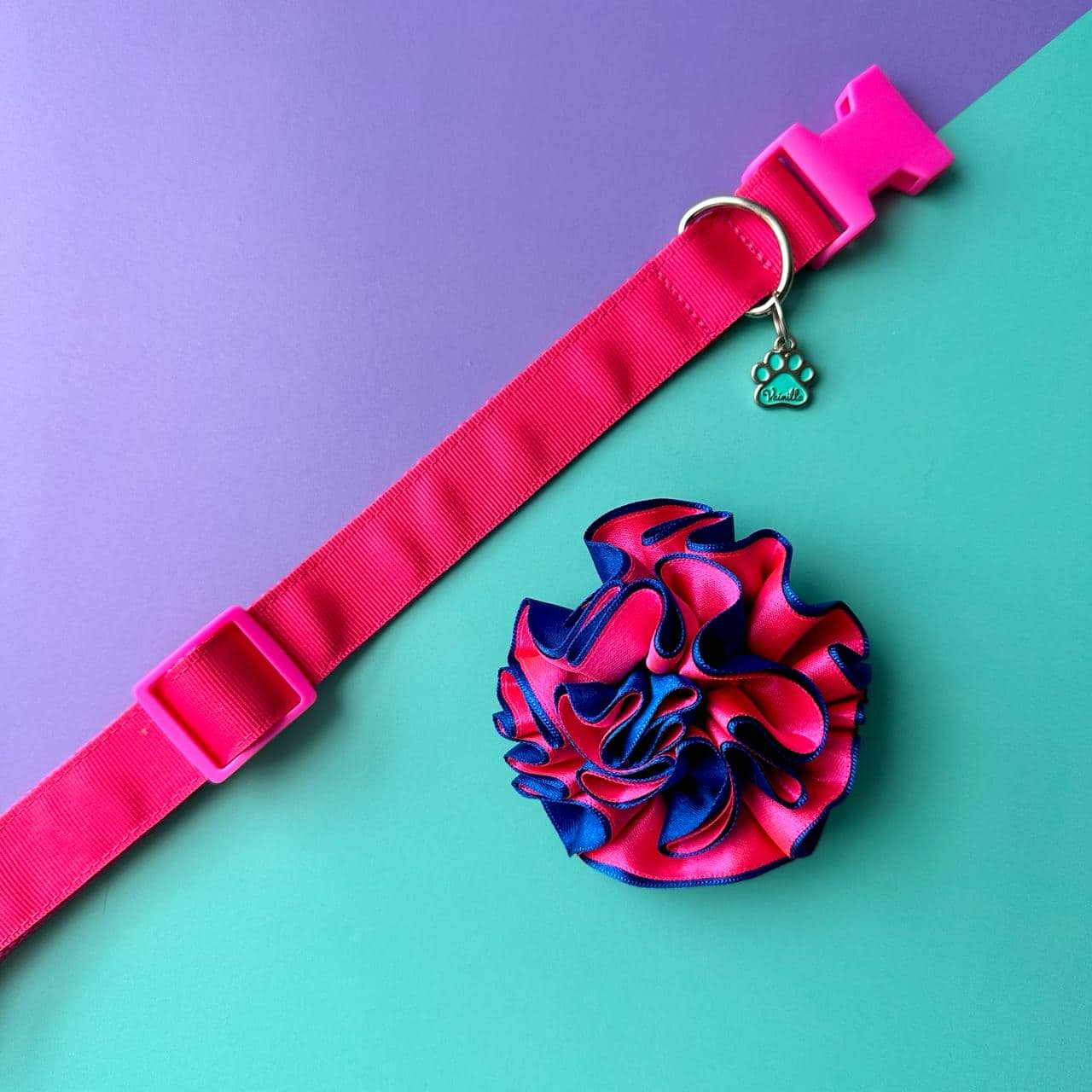 Collar para perros con flor bicolor fucsia y azul - Fucsia